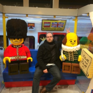 DoDi at Legostore